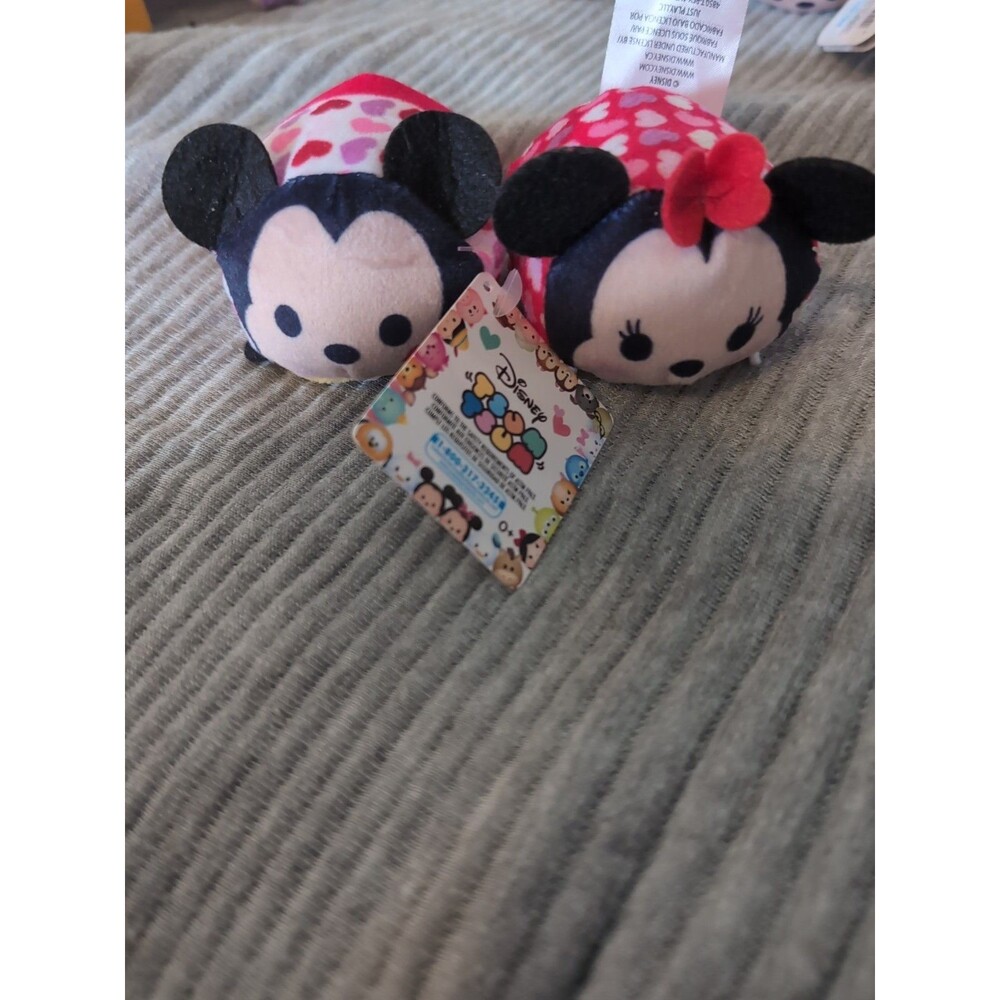 Mickey And Minnie TsumTsum Set Heart Valentines Design 3.5"
